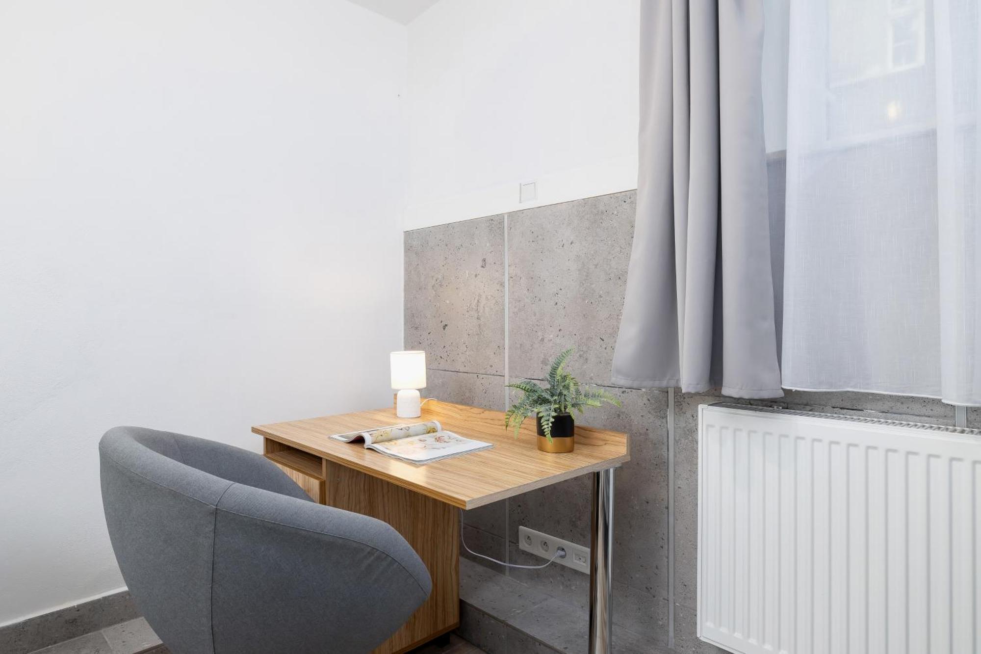 Apartment Classic Moniuszki In By Renters Krakau